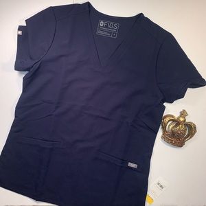 NWT FIGS Casma Three Pocket Navy Scrub Top